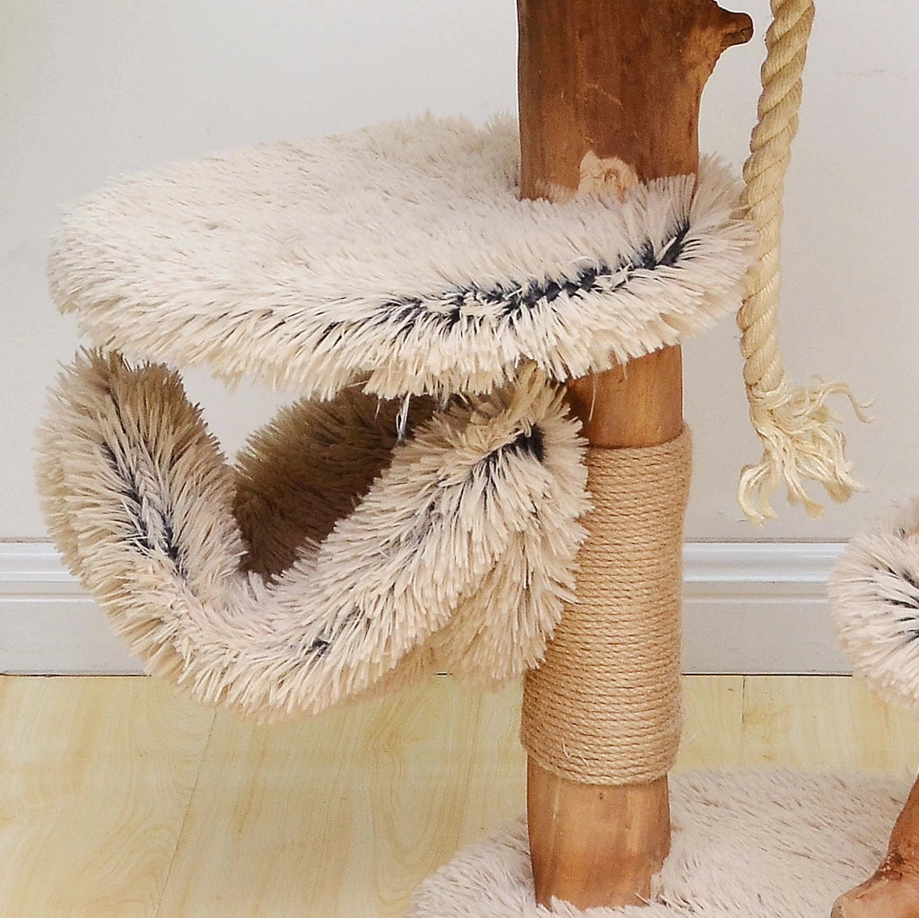 Fudajo Albero tiragraffi di design 87,5 cm con peluche e tronco in legno di pero