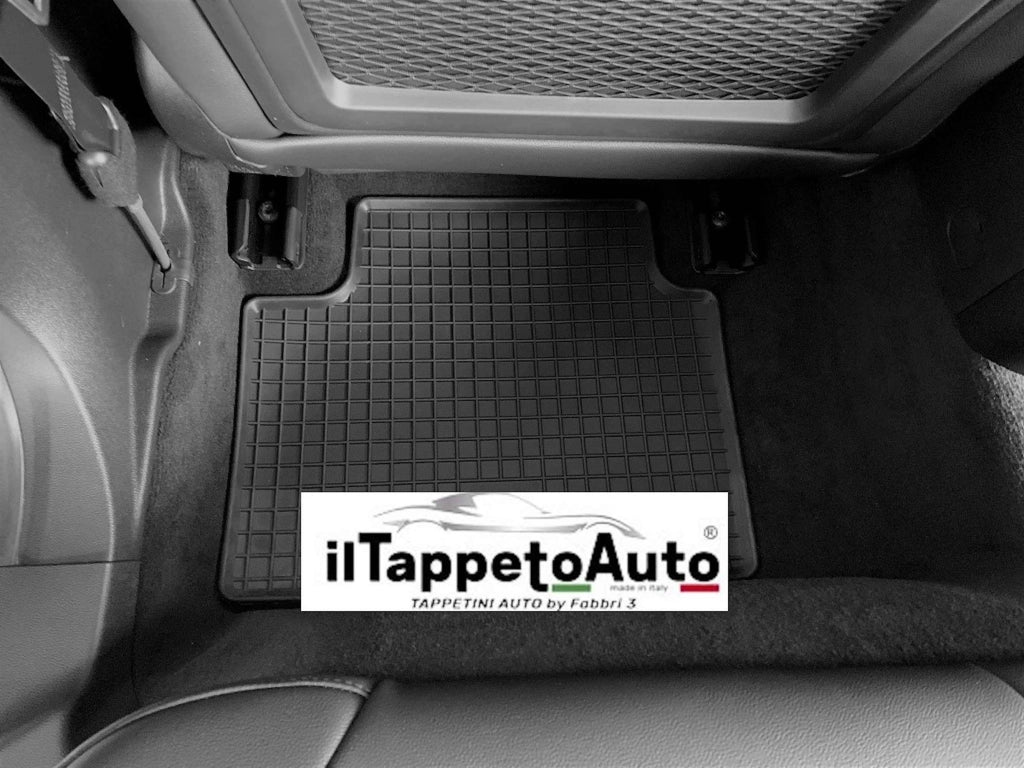 Tappeti in Gomma per (CAMBIO AUTOMATICO) A.R.Giulia 4x2 dal 2016-, Giulia model year 2WD dal 2020-