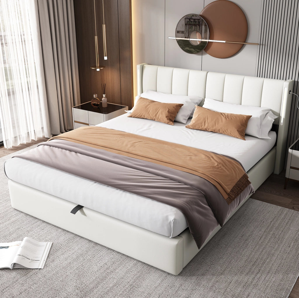 Letto imbottito 140x200 cm con LED; USB e contenitore; testiera regolabile in PU bianco