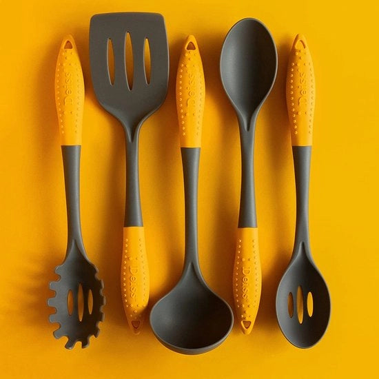 Set da Cucina 5 pezzi - Spatola, Frusta con Fori, Spatola per Spaghetti, Cucchiaio, Cucchiaio con Fori - Antiscivolo con Trattamento Antitraslucido