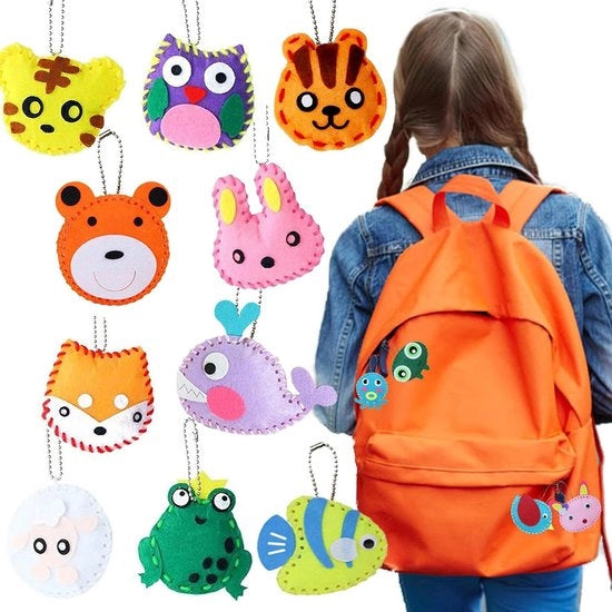 Set di cucito per bambini per attività creative, poppe di peluche da cucire, set di cucito per principianti con abilità di cucito e di ricamo.