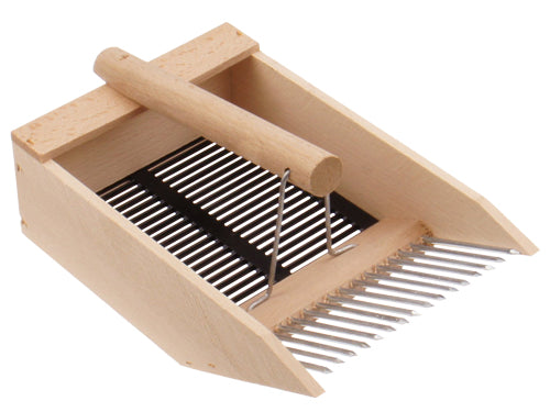 RACCOGLIMIRTO E BACCHE REALIZZATO IN LEGNO