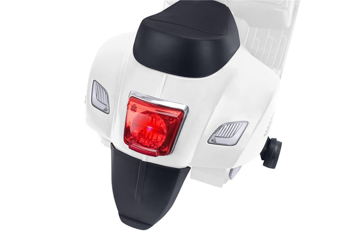 VESPA GTS SUPER SPORT ELETTRICA CAVALCABILE PER BAMBINI DA 6 V DI COLORE BIANCO