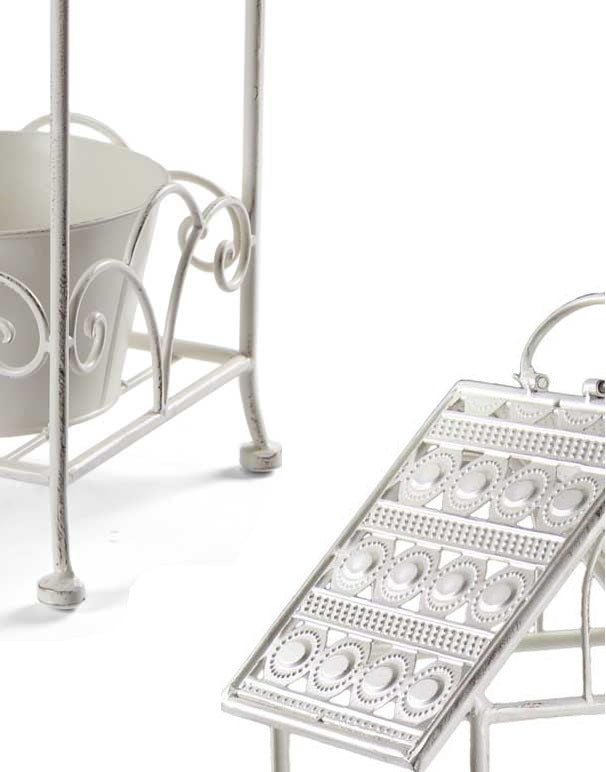 MAURY'S PORTA PIANTA BIANCO IN METALLO A FORMA DI CASETTA 26X20X57 CM