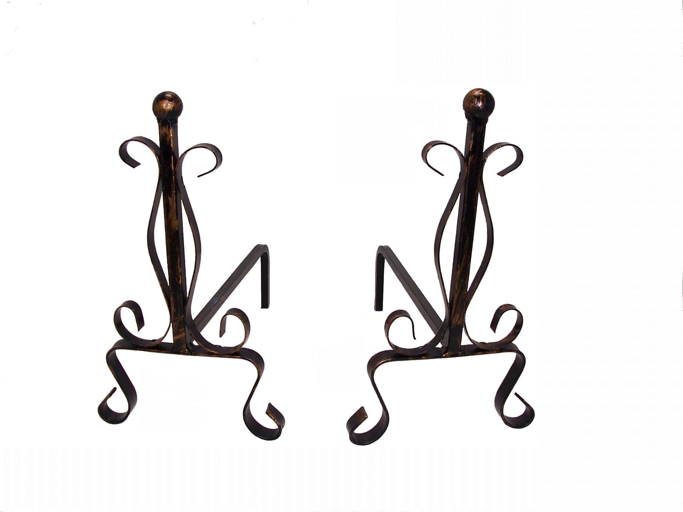 COPPIA DI ALARI IN FERRO BATTUTO CON POMOLO IN OTTONE 20 X 50 X H34 CM