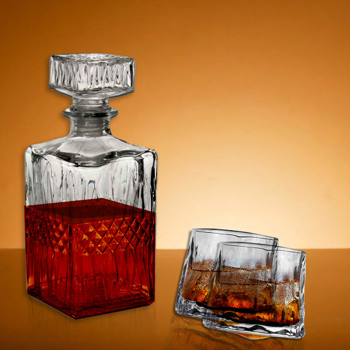 SET BOTTIGLIA CUBO IN VETRO DA 1 LITRO CON 2 BICCHIERI DA LIQUORE ROYAL CAPIENZA 150 ML