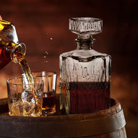 SET BOTTIGLIA CUBO IN VETRO DA 1 LITRO CON 4 BICCHIERI DA LIQUORE ROYAL CAPIENZA 150 ML