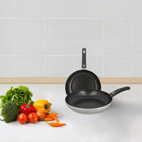 MA MAISON SET 2 PADELLE Ø 20 CM + Ø 24 CM LINEA ALESSIA SPESSORE 2.20 MM ANTIADERENTE E ANTIGRAFFIO IN ALLUMINIO