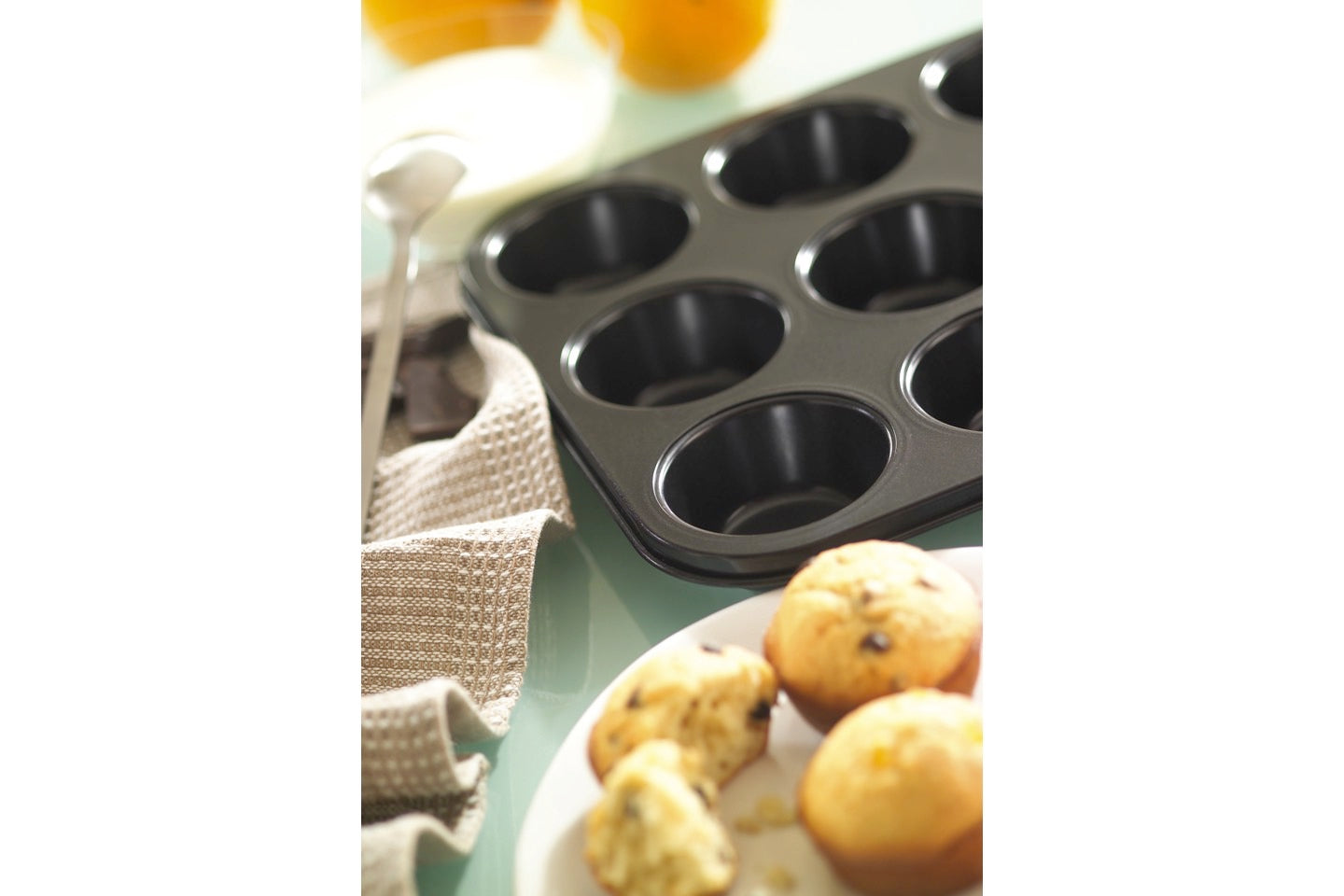 TEGLIA FORNO ANTIADERENTE 12 MONO PORZIONI PER MUFFINS CUPCAKES E DOLCI NERO