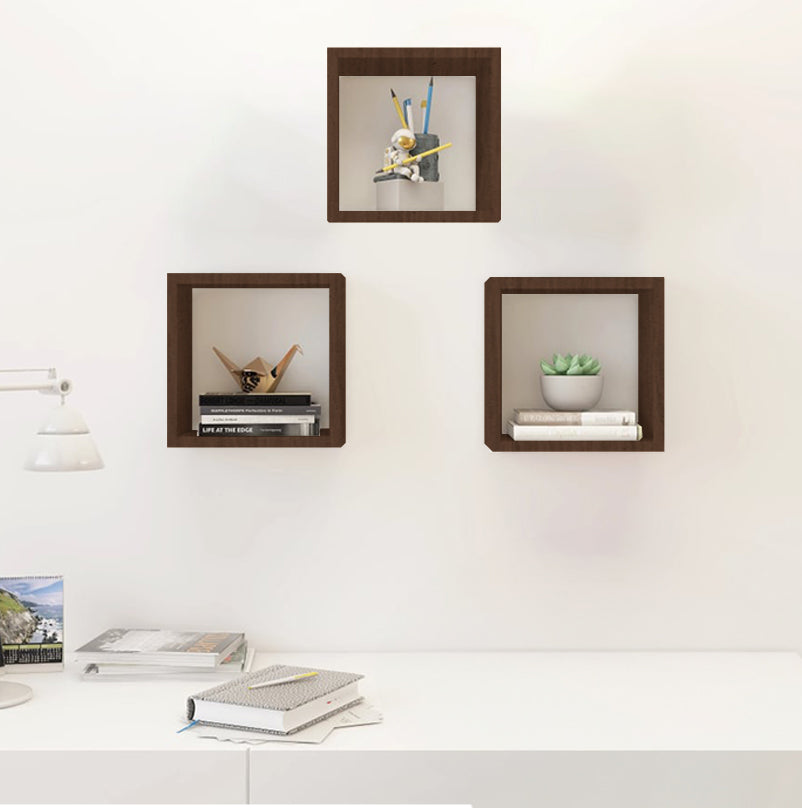 MAURY'S 3 PENSILI QUADRATI IN LEGNO DA PARETE IN TRE MISURE CON FINITURA NOCE