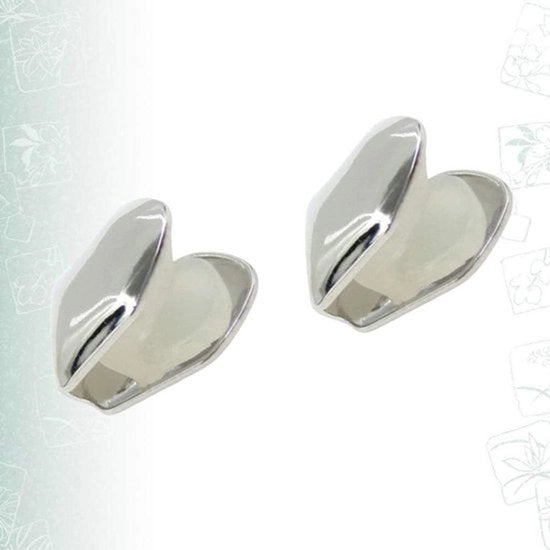 Due Stuhi di Coppe da Denti in Argento per Tendenze Hip Hop - Coppe da Denti Pianesi con Elementi Bling 

Modello: Plain Plain Slugs Bling