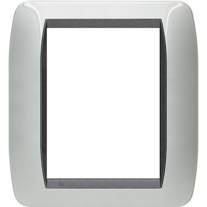 Living Int. - Placca 3+3 posti alluminio - L4826AL