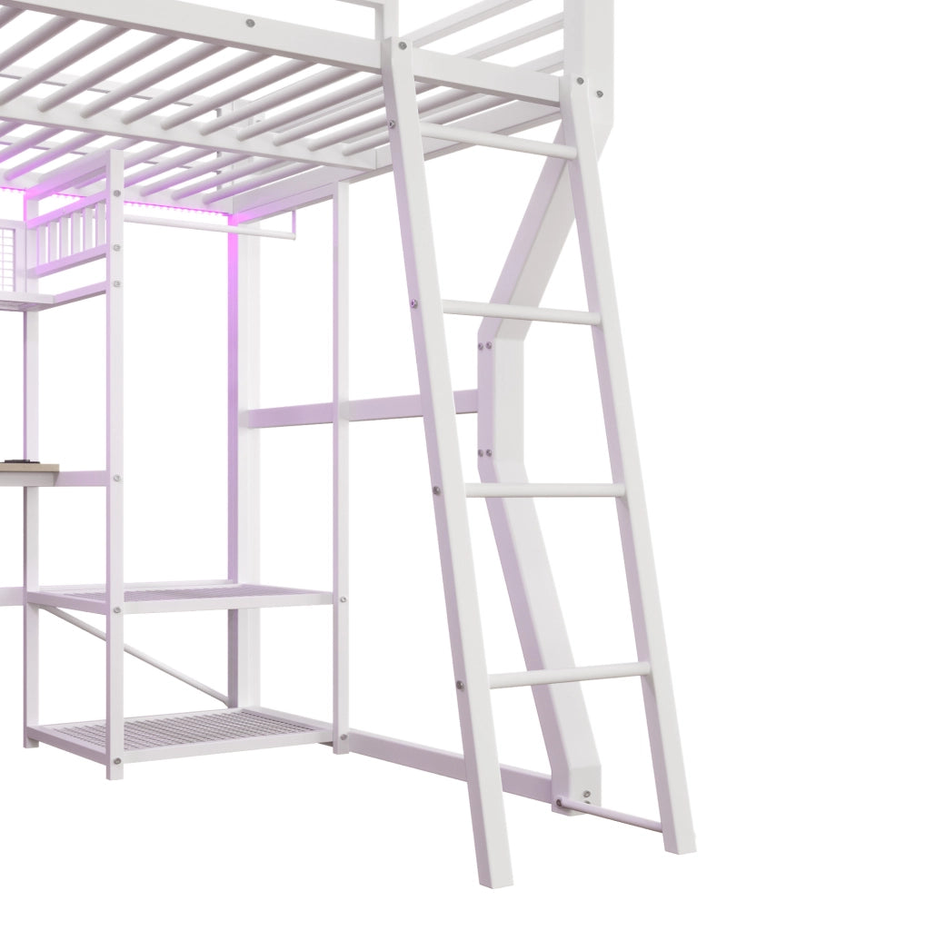 Letto a soppalco 140x200 cm con scrivania, luce LED e presa, bianco