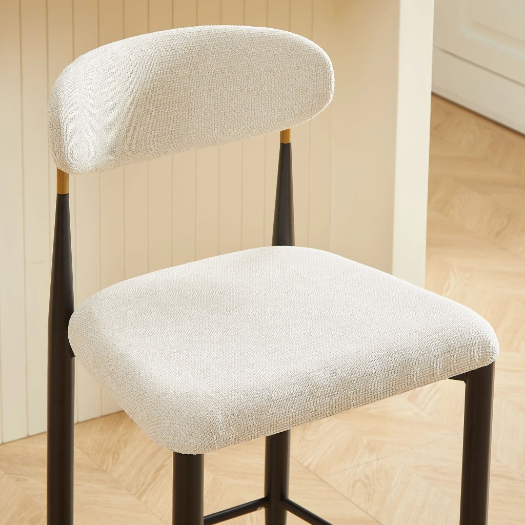 Sgabello da bar con schienale ergonomico; poggiapiedi e base regolabile in tessuto beige