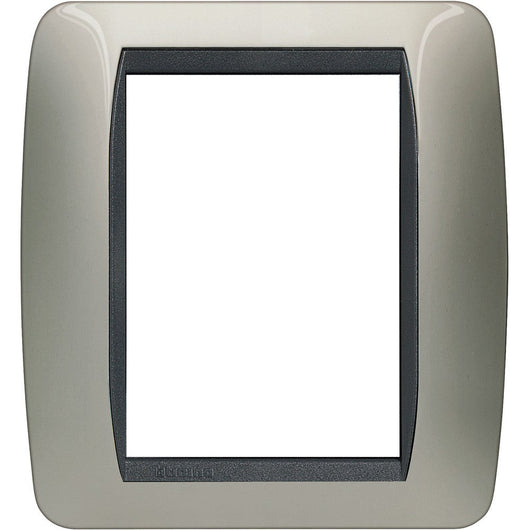 Living Int. - Placca 3+3 posti titanio - L4826TC