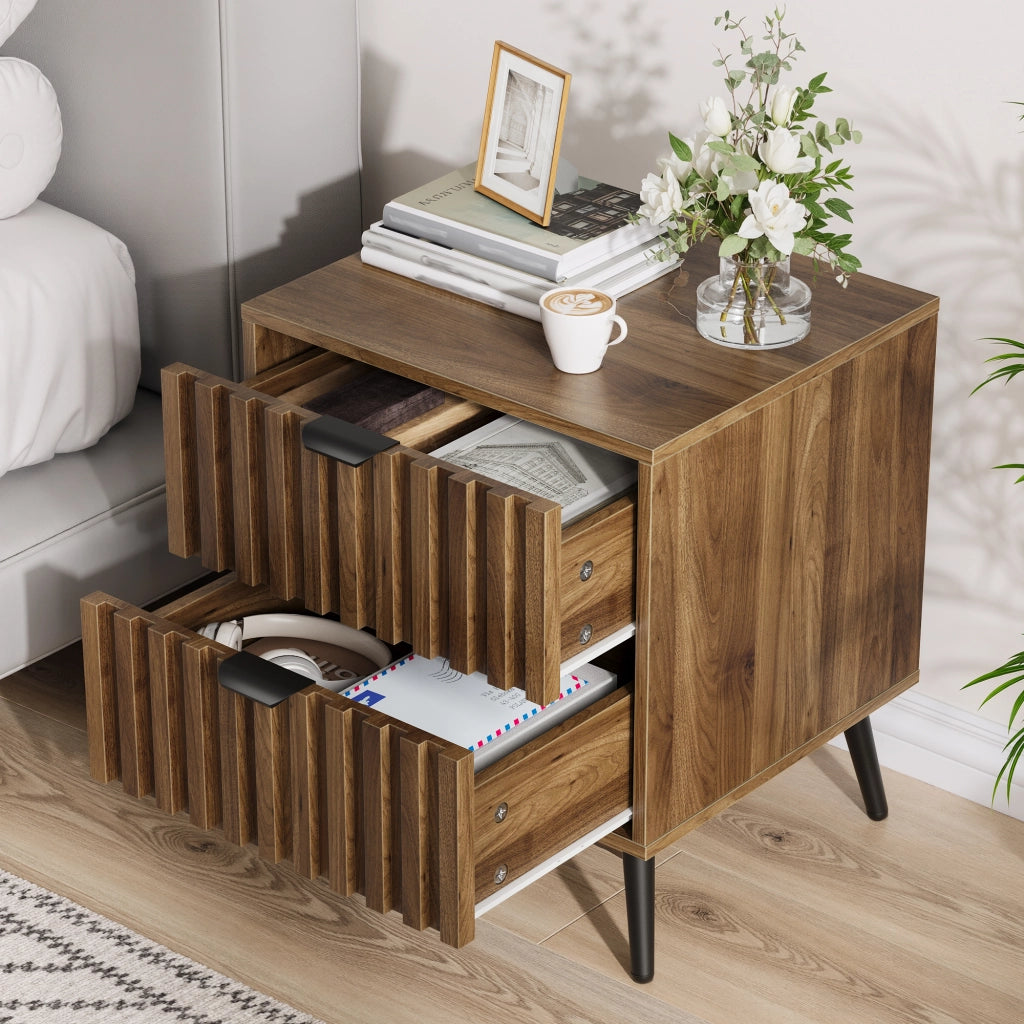 Comodino con 2 cassetti e ripiano; design incassato - per camera da letto - in MDF - 45×40×53 cm - noce