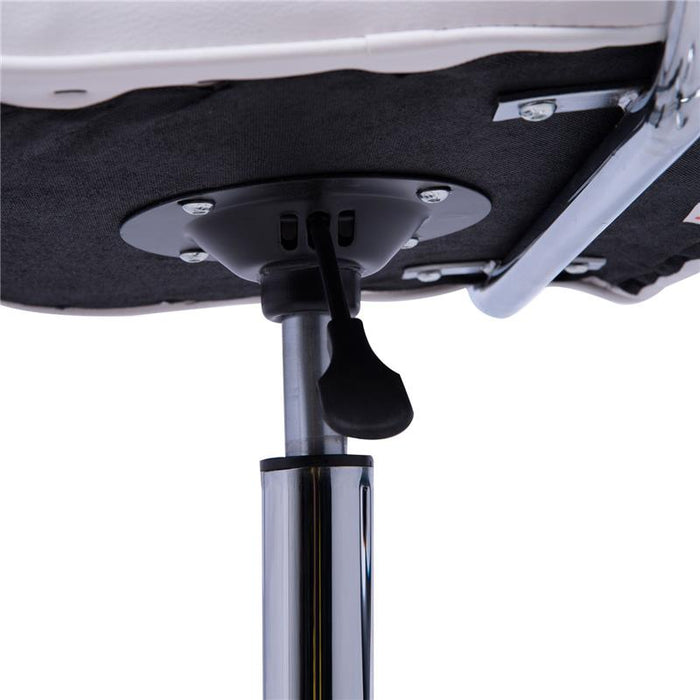 SEDIA DA UFFICIO IN SIMILPELLE BIANCA CON 5 RUOTE GIREVOLI IMBOTTITURA E ALTEZZA REGOLABILE