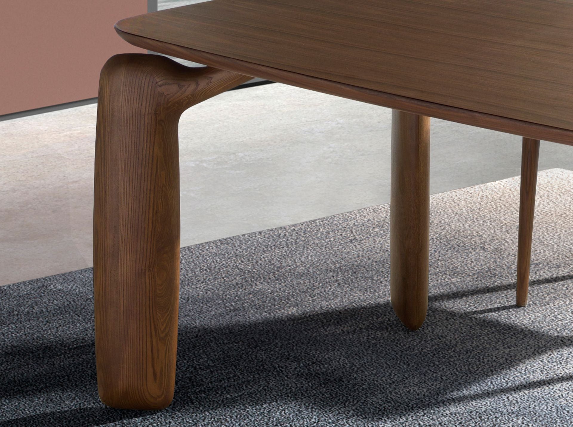 Tavolo da pranzo rettangolare in noce