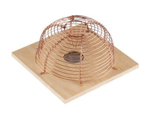 TRAPPOLA PER TOPI A CESTINO IN FILO DI FERRO ZINCO-RAMATO CON BASE IN LEGNO