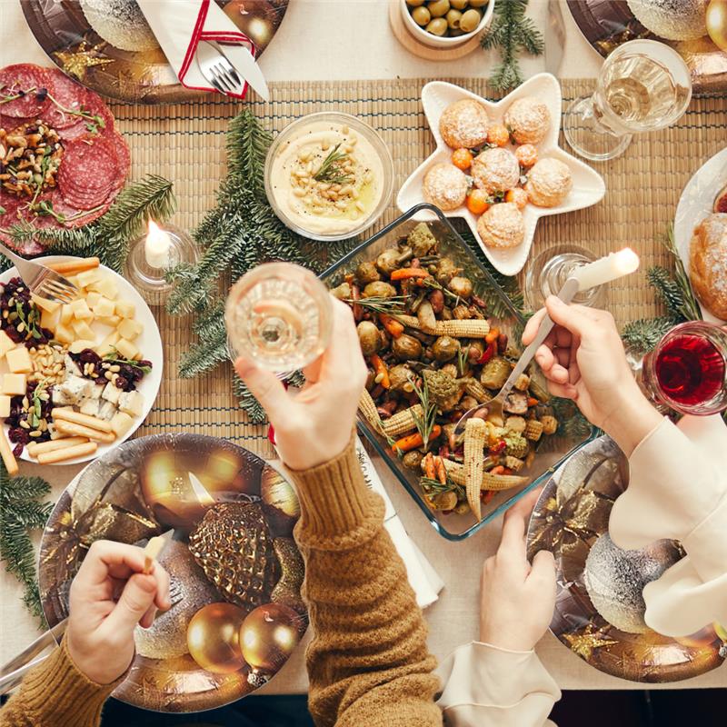 PIATTI DI CARTA NATALIZI PIANI 120 PEZZI IN COLORAZIONE ORO +120 PZ BICCHIERI ORO NATALIZI