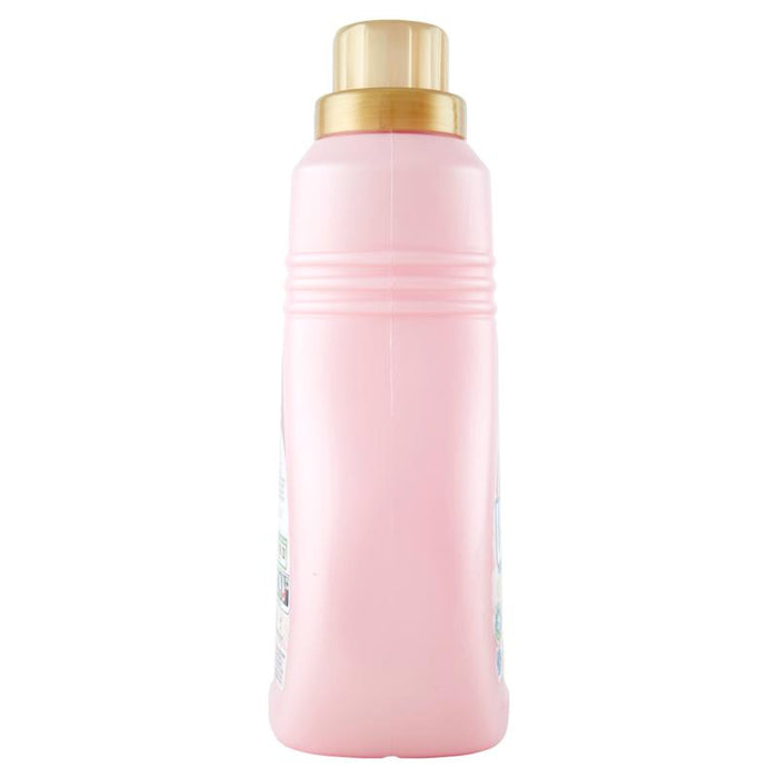 LIP WOOLITE SET 8 PZ LIQUIDO 25 LAVAGGI 1,5LT.CLASSICO SPECIFICO PER LANA E DELICATI