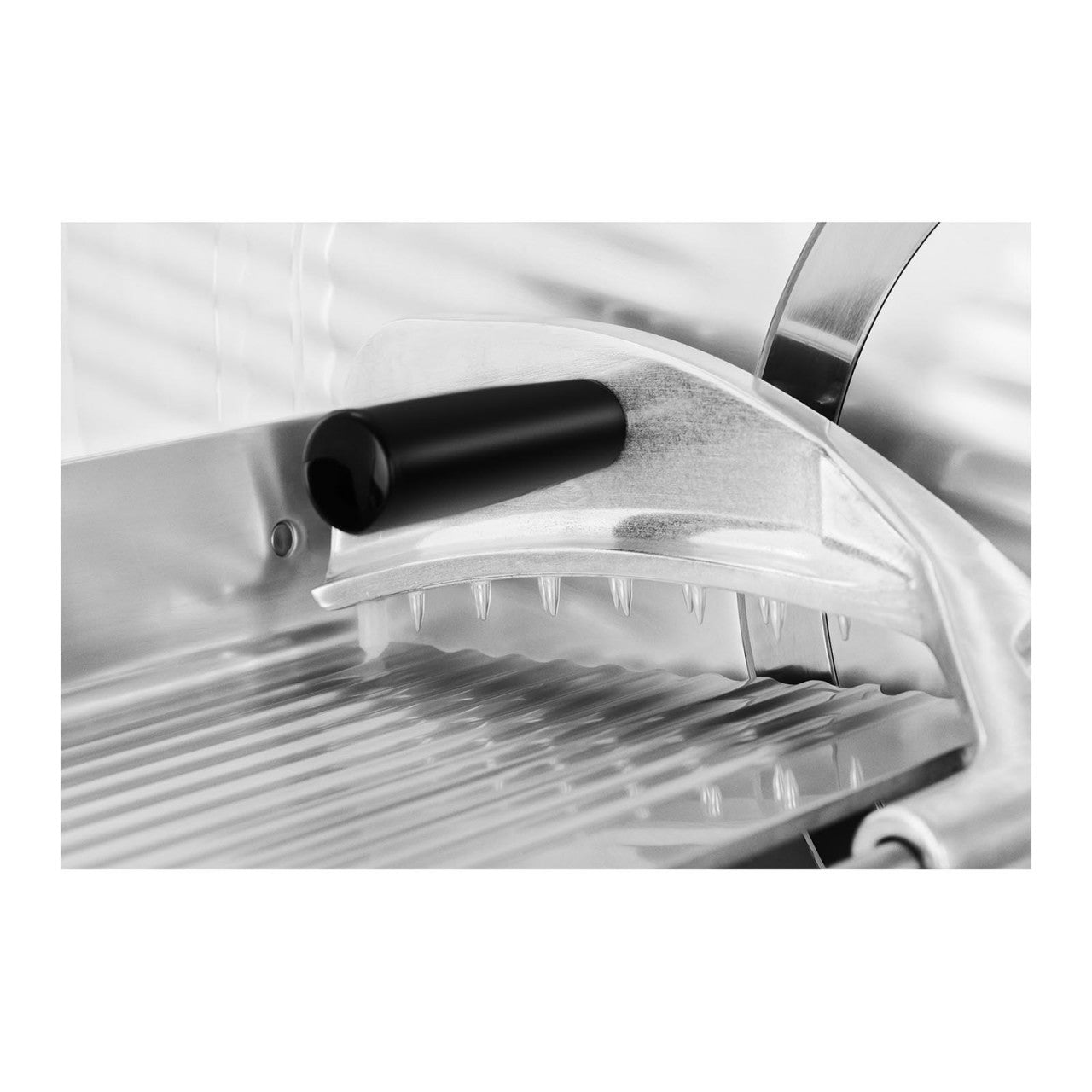 Affettatrice universale multiuso per prosciutti e salsicce - 250 mm - max. 12mm14_0003846