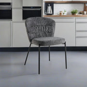 Sedia imbottita Cami in tessuto teddy grigio set 4 pezzi