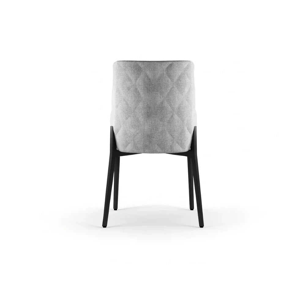 Set di 4 sedie da pranzo imbottite in tessuto grigio chiaro Charm con struttura in metallo facili da pulire | Duzzle