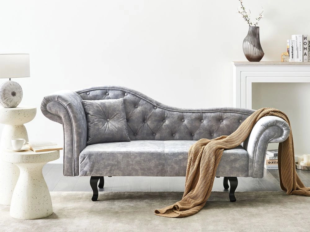 Chaise Lounge in velluto grigio imbottito a lato sinistra con cuscino in stile retrò tradizionale Facile da pulire pet friendly