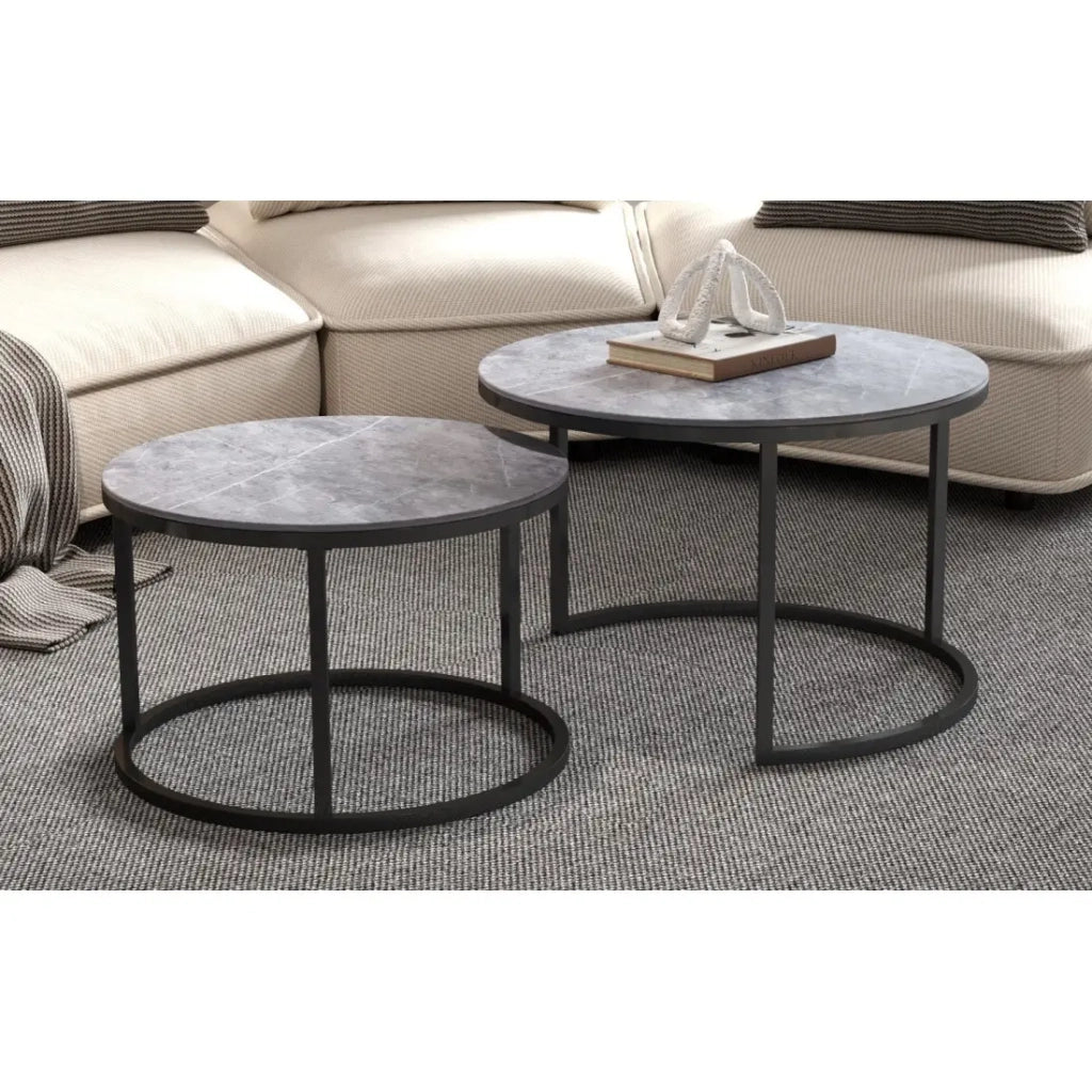 Tavolino basso nidificato MANHATTAN – Effetto pietra grigia marmorizzata e metallo – Design moderno