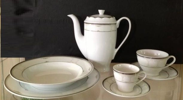 Servizio di piatti da Tavola harmony platino the e caffe in porcellana 95 pezzi