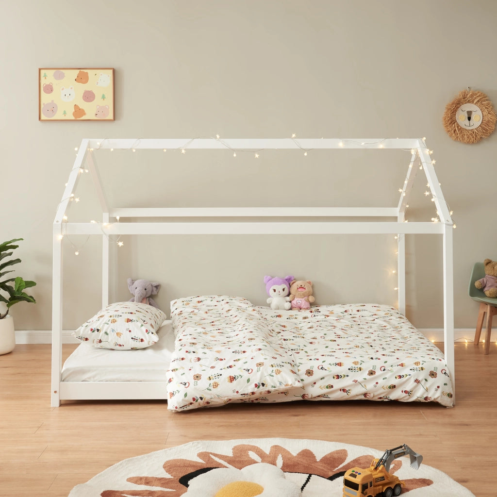 Letto per Cameretta 'Cerro' a Forma di Casetta con Materasso 140 x 200 cm Legno di Pino Bianco [en.casa]
