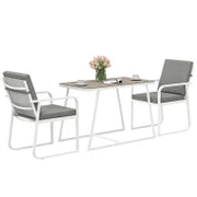 Set da Esterno 3 Pezzi con 2 Sedie con Braccioli e Cuscini e Tavolo con Piano in Vetro, Bianco