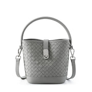 Borsa a tracolla da donna in vera pelle, colore grigio.