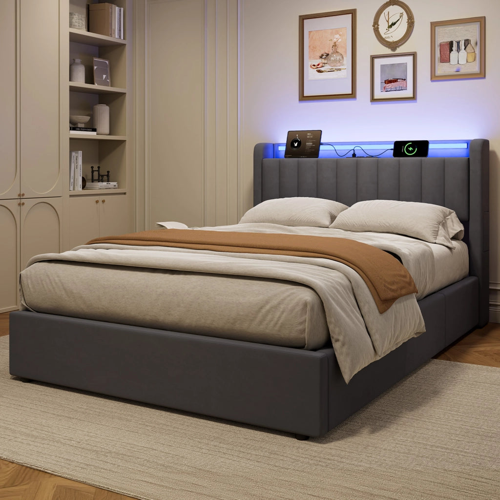 Letto imbottito 140x190 cm in velluto grigio scuro con contenitore, USB e luce d'atmosfera integrata elegante.