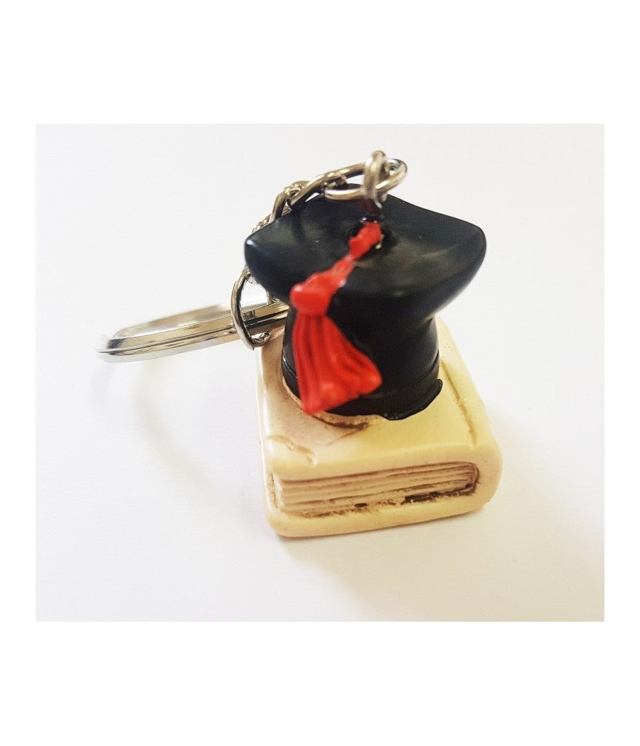 12 Pezzi Bomboniera Portachiave Cappello Libro Laurea Simbolo Fortuna Ceramica         