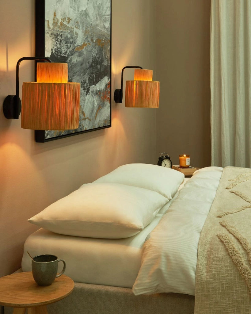 Set di 2 lampade da parete fatte a mano in rafia naturale con foglie di palma e base in metallo stile boho camera da letto