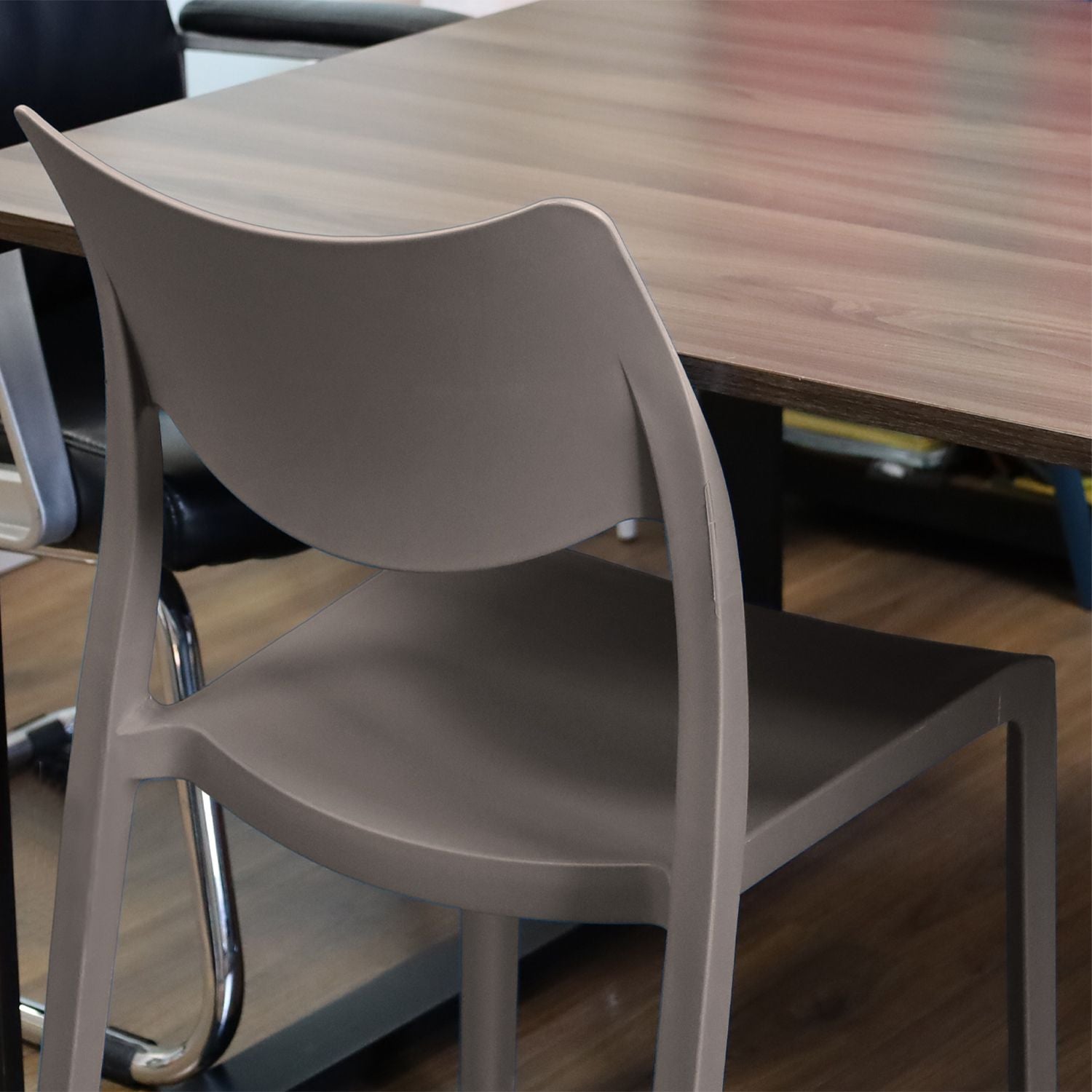 Marvin Sedia In Polipropilene Manu Arredo di Design Sedia per Esterno e Interno Impilabile Sedie pe 4 SEDIE MANU TORTORA