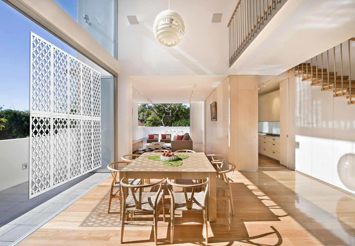 ALADIN - Pannello in PVC traforato - Parasole Colore: bianco, Misura: 98x198 cm