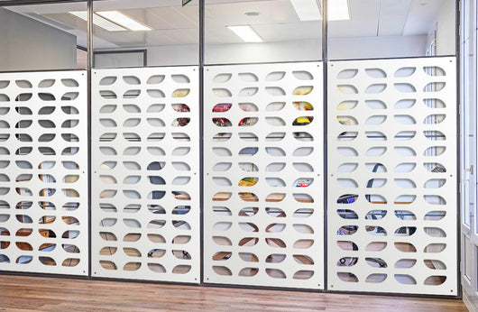 GLOBECROSS - Pannello in PVC traforato - Parasole Misura: 98x198 cm, Colore: bianco