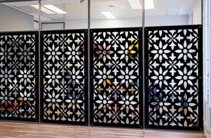 LANCERS - Pannello in PVC traforato - Parasole Misura: 47x94 cm, Colore: nero