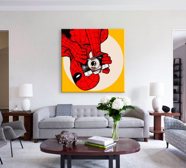 Spider - Man takes Foto - Stampa su tela montata su telaio in legno Misura: 100x100 cm