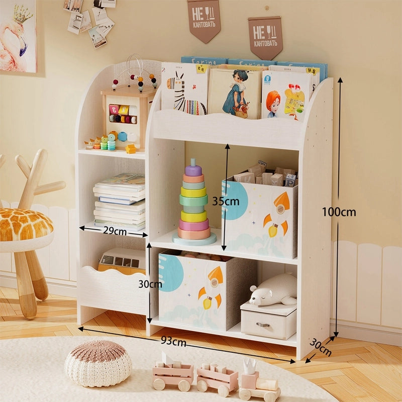 Libreria, portariviste, mobiletto portagiochi, libreria indipendente, stile loft, spaziosa