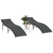 Lettini Prendisole 2pz con Tavolino Grigio Chiaro in Polyrattan 368256