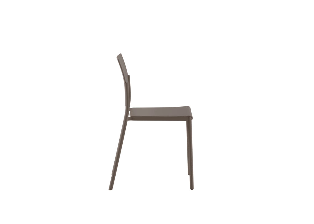 Sedia Venus in Polipropilene Visone, Design Moderno e Minimalista, Impilabile, Struttura Robusta per Interni - Om/405/VS