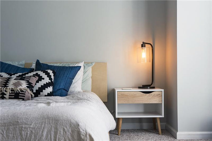 MOBILE BENEDICT 1 CASSETTO 1 RIPIANO IN LEGNO BIANCO IN TRUCIOLATO BILAMINATO 80HX39X49.7 CM OKX