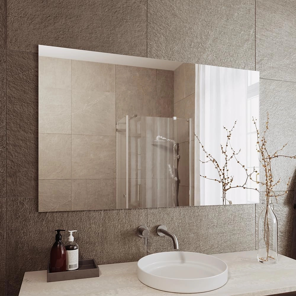 Specchio bagno Viola, Bianco, 4 x 70 cm, montabile a parete e compatibile con la collezione Viola