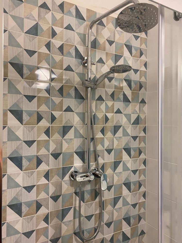 Colonna doccia con miscelatore esterno Milos Mixer