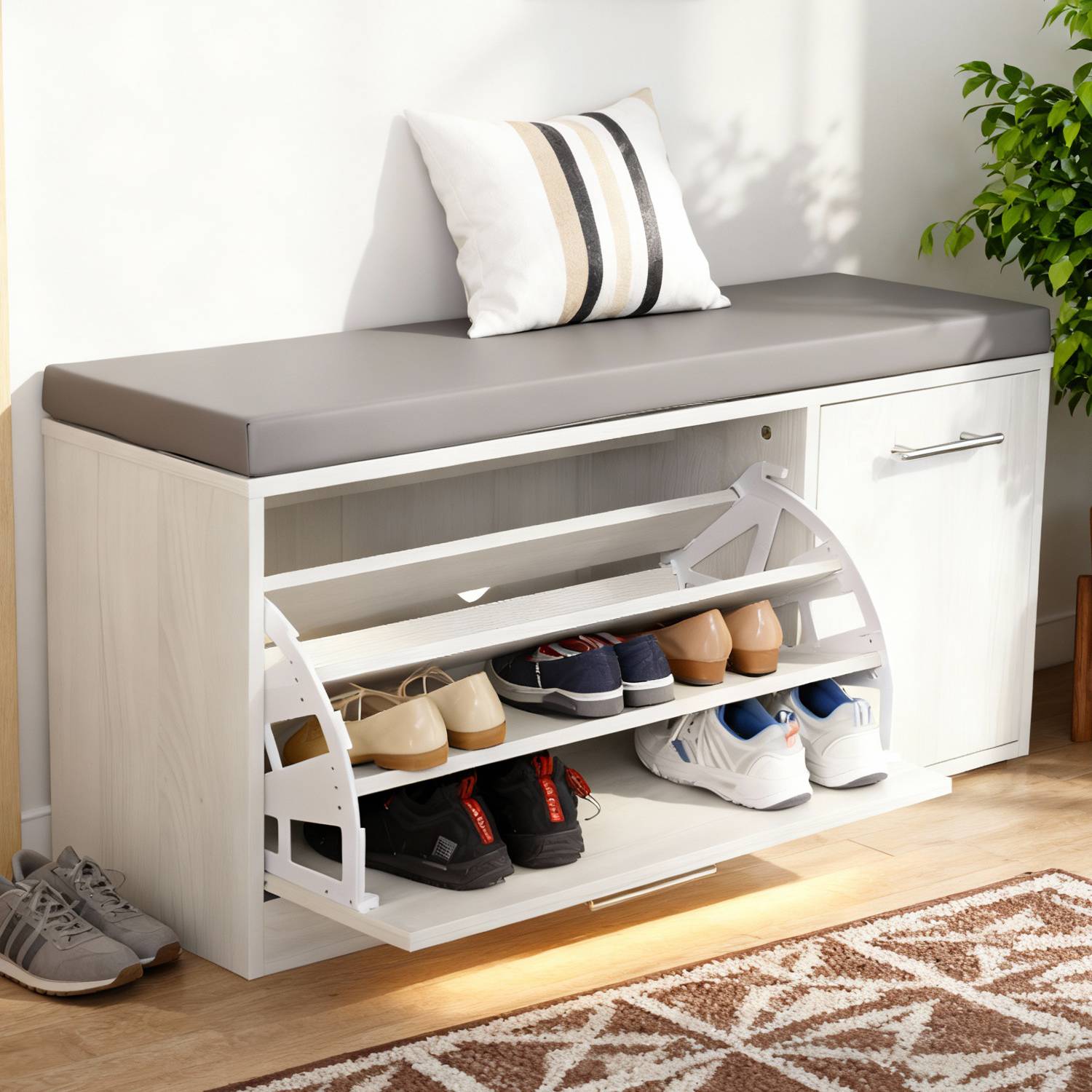 Marvin Scarpiera Panca da Ingresso con Anta Contenitore – Portascarpe Salvaspazio in Legno con Bianco / Cuscino Grigio