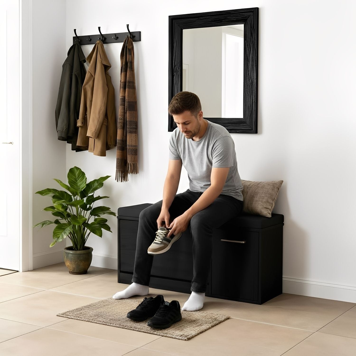 Marvin Scarpiera Panca da Ingresso con Anta Contenitore – Portascarpe Salvaspazio in Legno con Cus Nero / Cuscino Nero